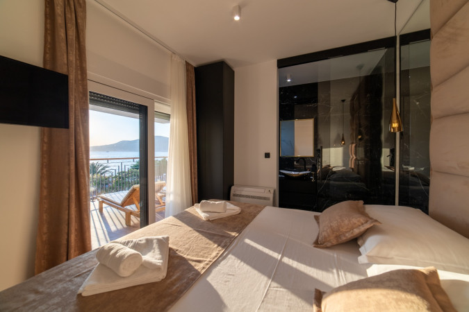 Villa Favela and Luxury Apartments Vagabundo, Čiovo - Dalmatia, Croatia Okrug Gornji