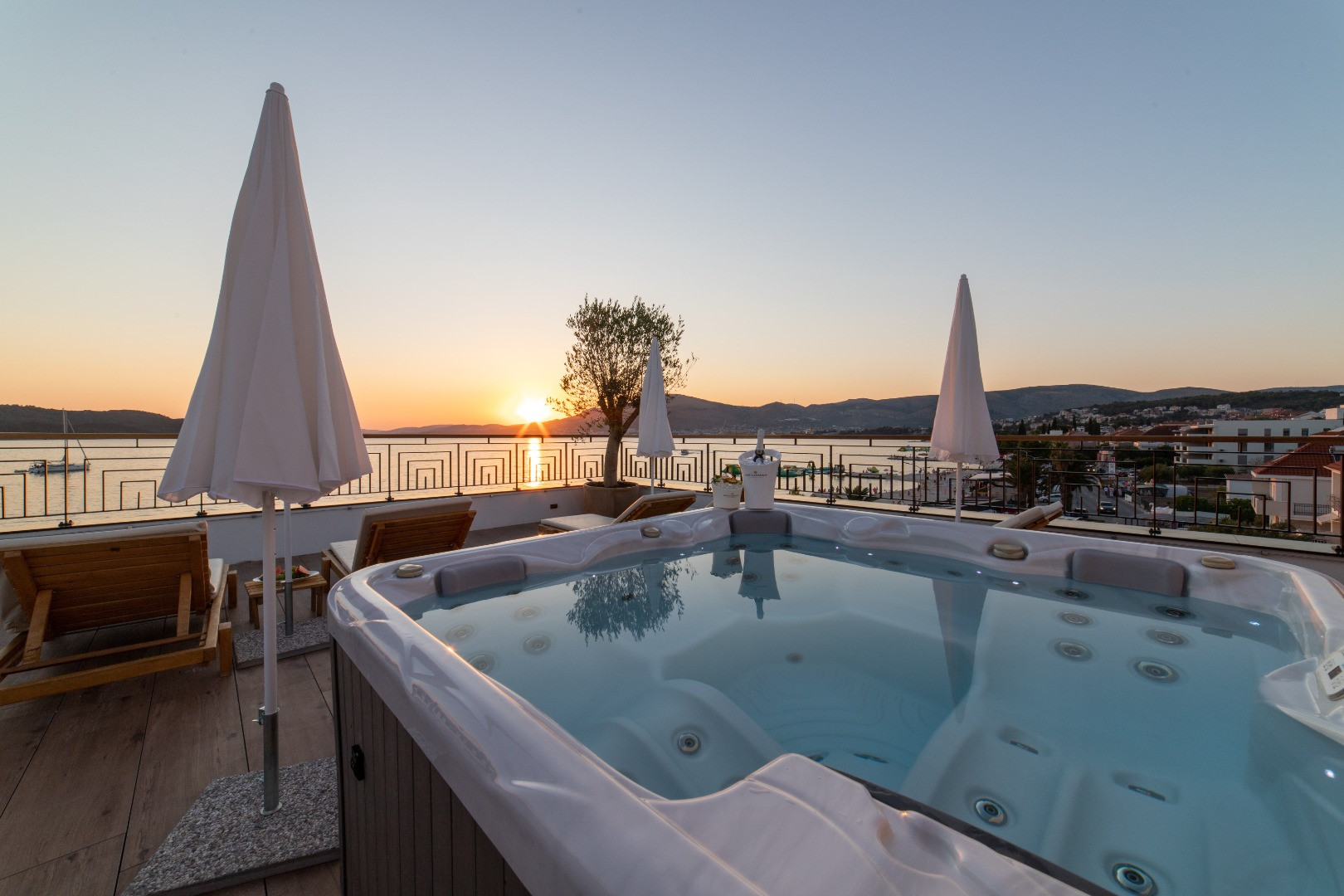 Villa Favela & Vagabundo apartments - Luxury holiday properties in Dalmatia, Villa Favela and Luxury Apartments Vagabundo, Čiovo - Dalmatia, Croatia Okrug Gornji